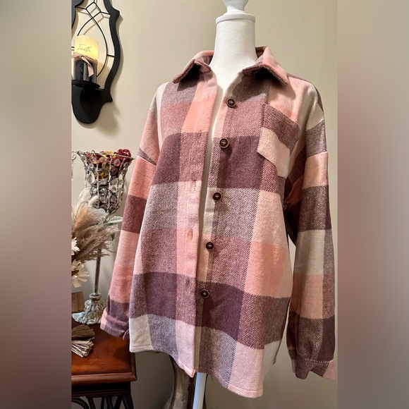 Cloud Ten Pink Plaid Button Down Flannel; size Medium; NWT - Picture 4 of 7